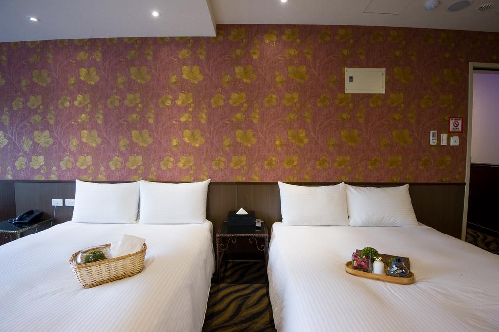 Hotel 6 - ZhongHua Tajpej Buitenkant foto