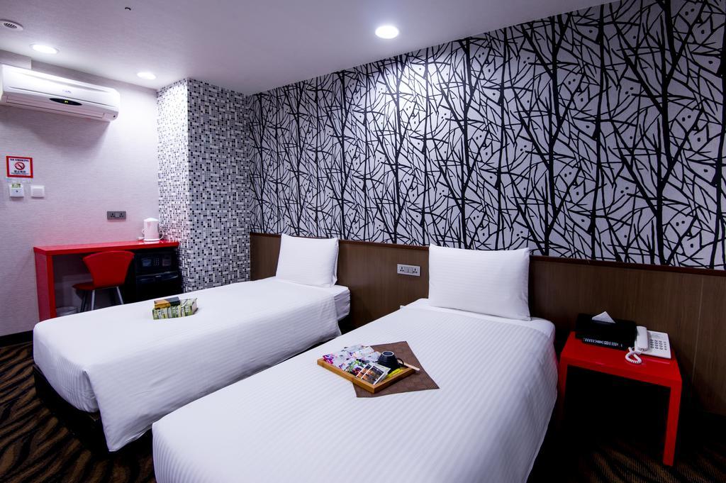 Hotel 6 - ZhongHua Tajpej Buitenkant foto